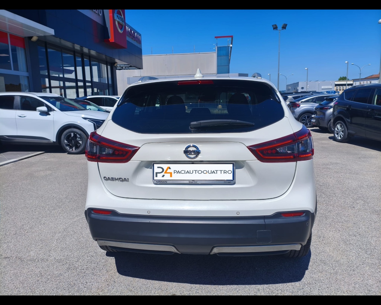 Foto NISSAN Qashqai 1.5 dci N-Connecta 115cv