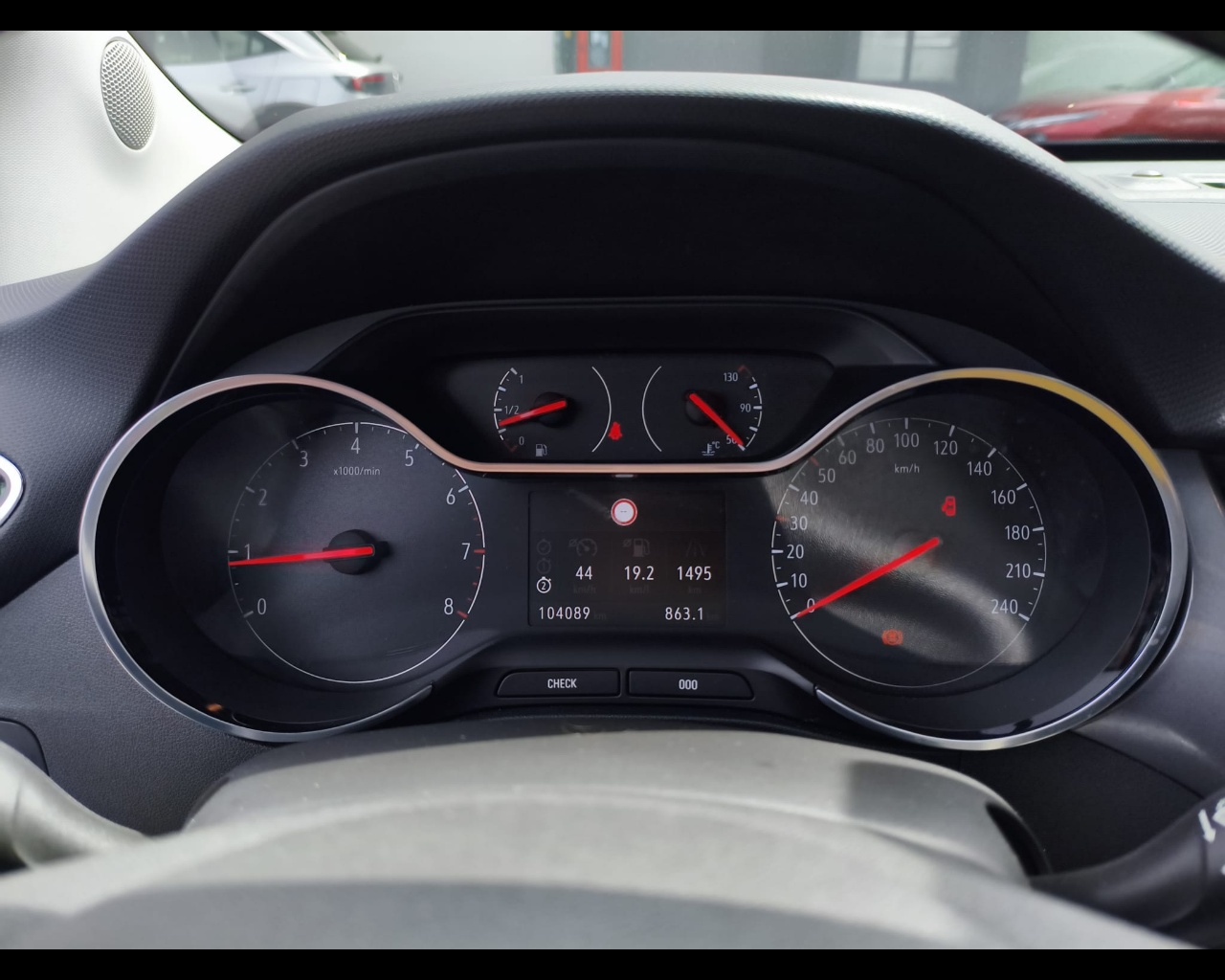 Foto OPEL Crossland 1.5 ecotec Elegance 110cv
