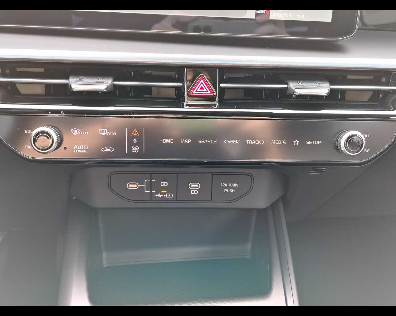 Kia Niro Nuovo Ibrido benzina Niro Este