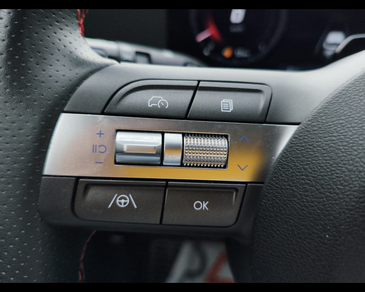 Foto HYUNDAI KONA ICE MY25 1.0 TGDI 48V MT N LINE