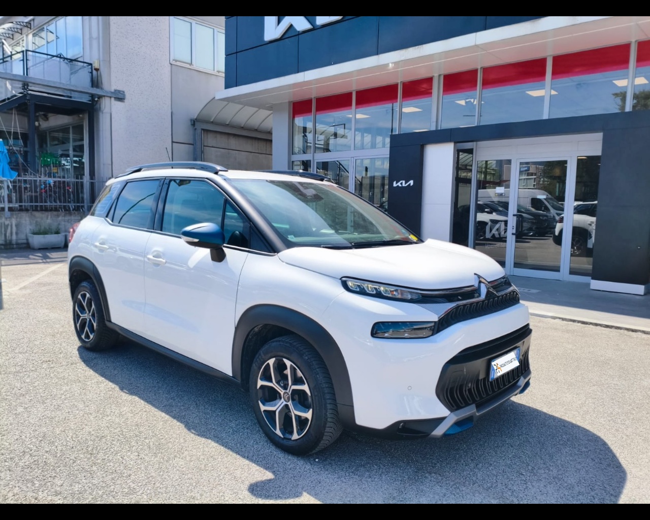 Foto CITROEN C3 Aircross 1.2 puretech Shine s&s 110cv