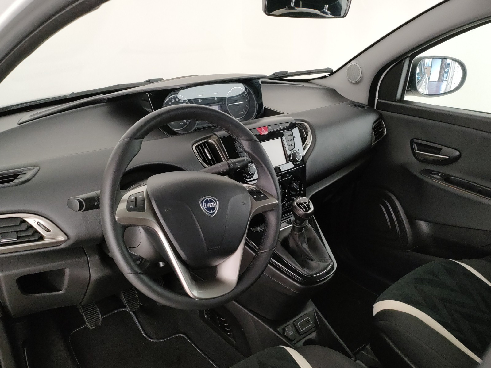 Lancia Ypsilon Usato 2017 Ypsilon Legnago