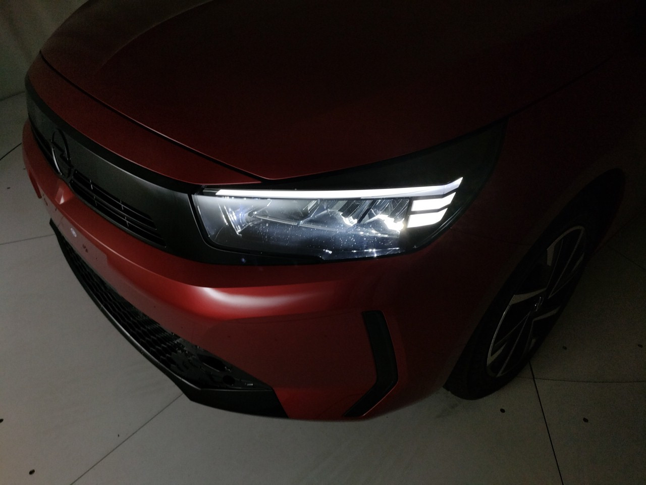 Opel Corsa Nuovo Ibrido benzina Corsa Porto Mantovano
