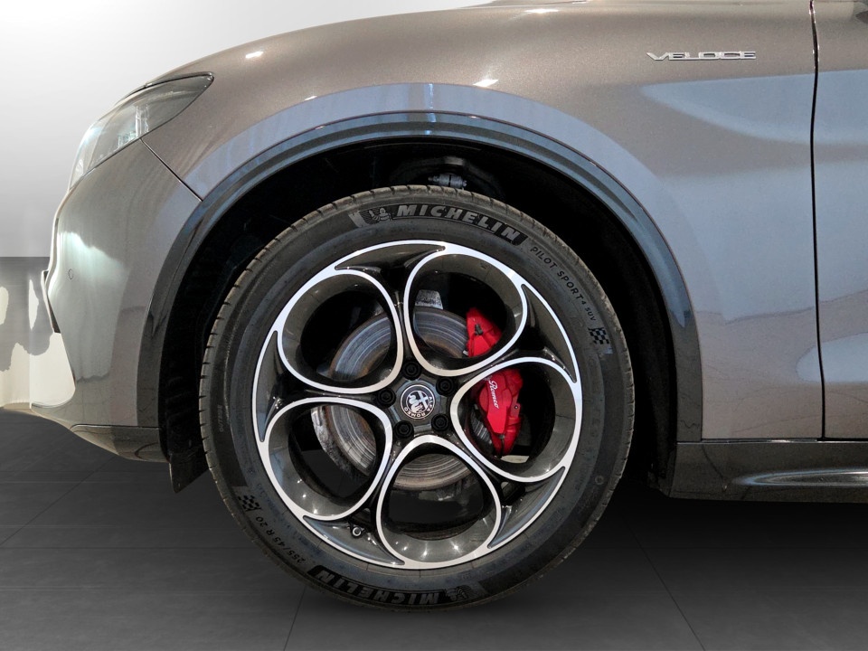 ALFA ROMEO Stelvio 2.2 t Veloce Q4 210cv auto Diesel usato - 19