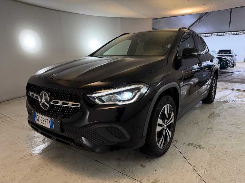 Gla - H247 - Gla 180 D Business Auto