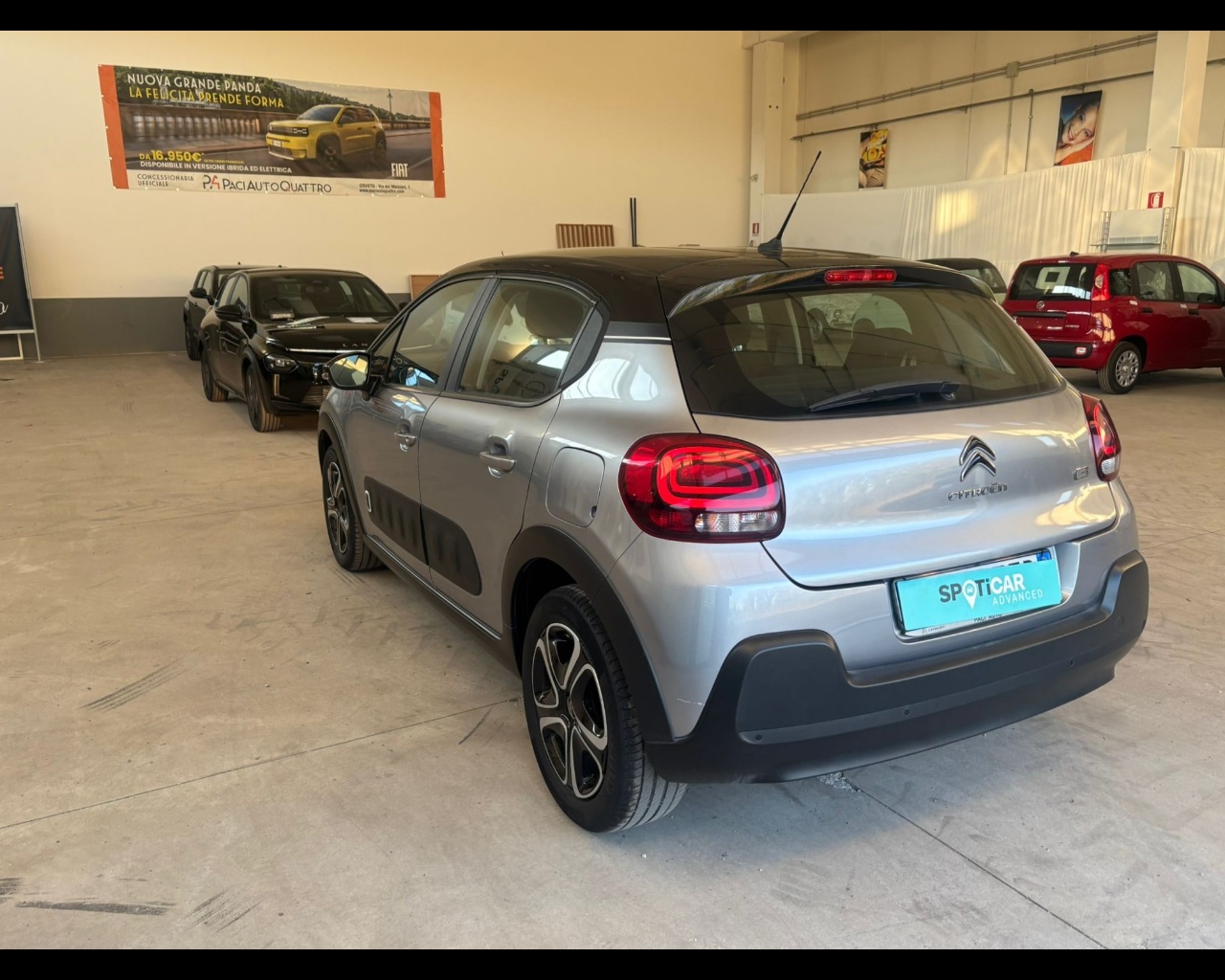 Foto CITROEN C3 1.2 puretech Shine s&s 83cv 