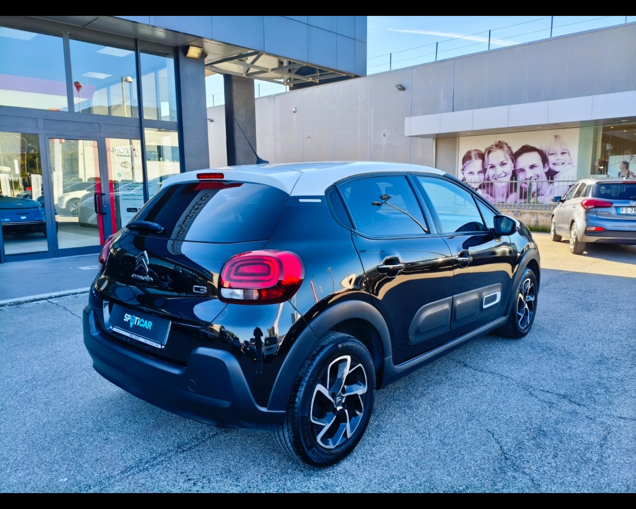 Foto CITROEN C3C3 1.2 puretech Shine Pack s&s 83cv