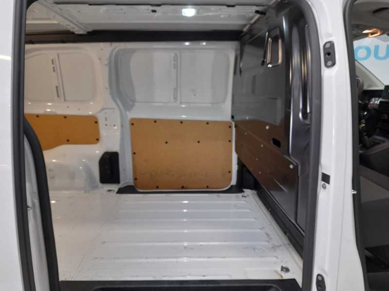 Vivaro Iii 2024 - Vivaro M 1.5 Diesel 120cv S&s