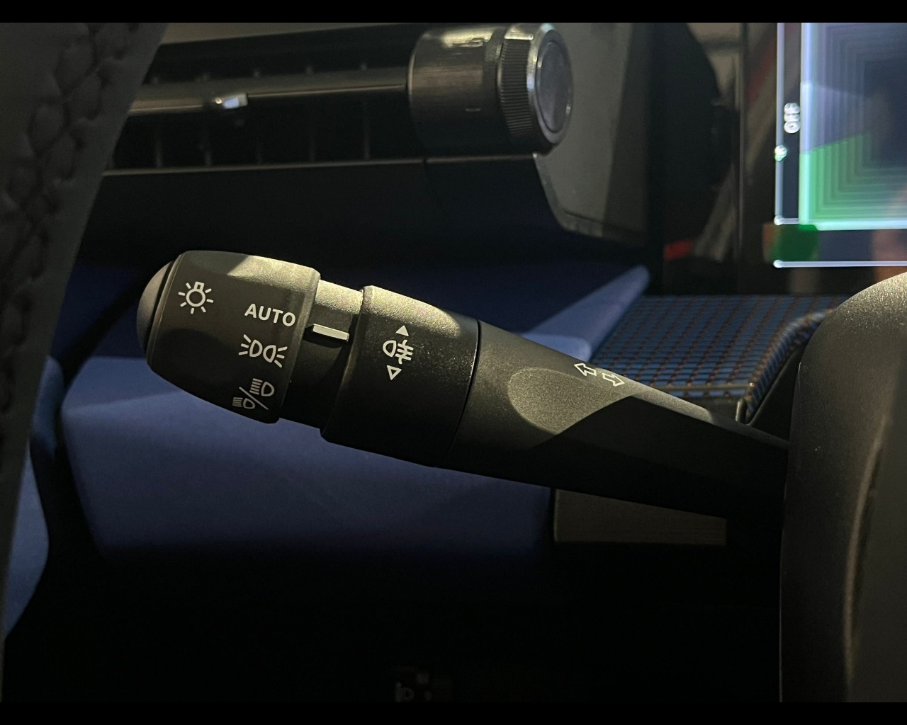 Foto LANCIA Nuova Ypsilon Ibrida Nuova Ypsilon Hf Line 1.2 110cv Ibrida