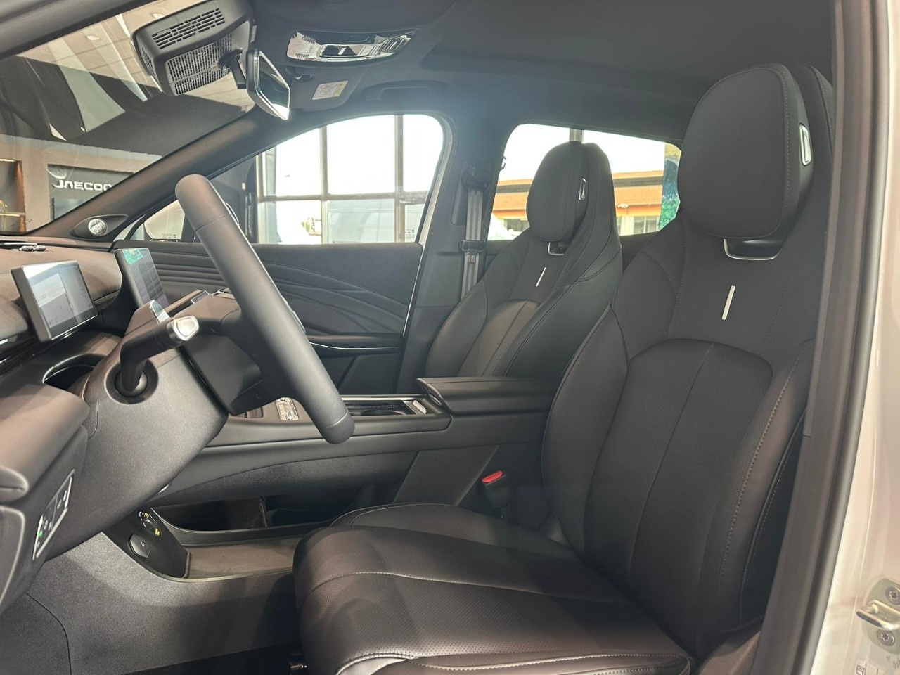 Omoda OMODA 7 PHEV 1.5TGDI Premium - 6