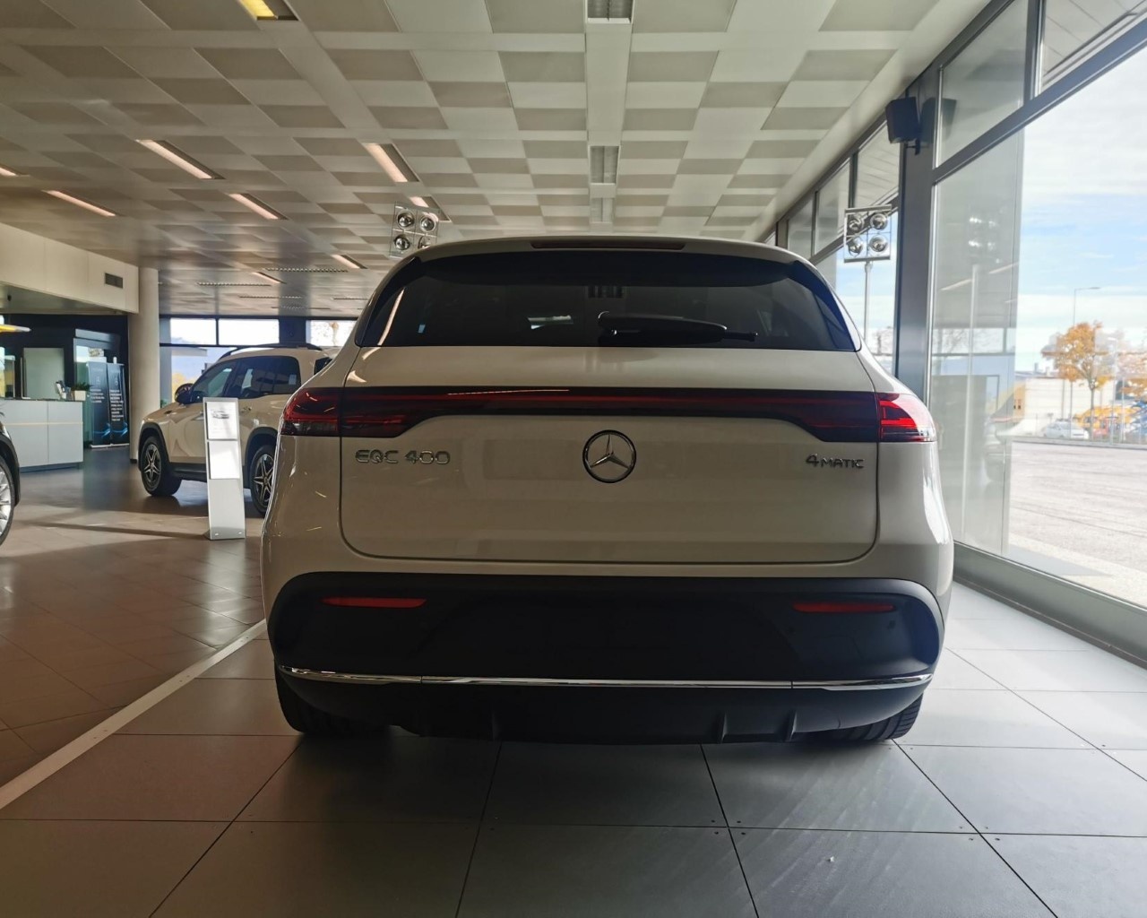Mercedes EQC EQC 4Matic PREMIUM - 8