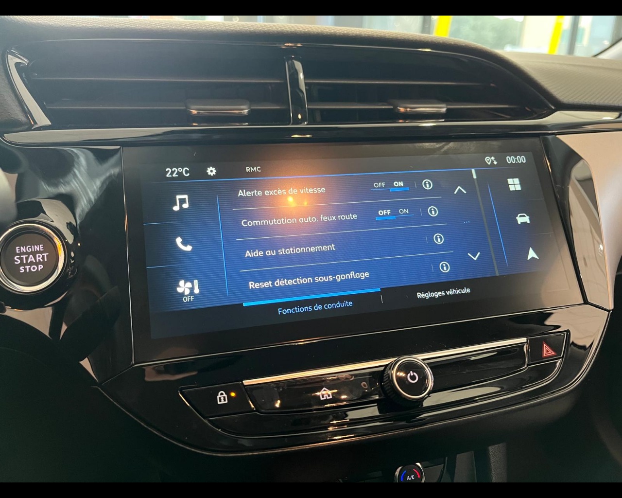 Foto OPEL Corsa full electric Nuova Yes 136cv