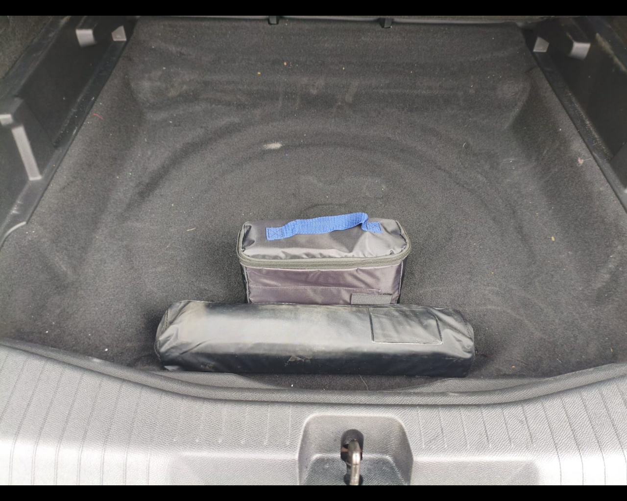 Foto OPEL Grandland 1.2 hybrid Edition 136cv e-dcs6