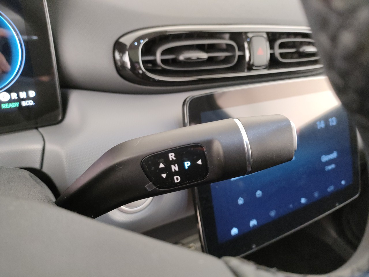 Leapmotor T03 Nuovo Elettrico T03 Porto Mantovano