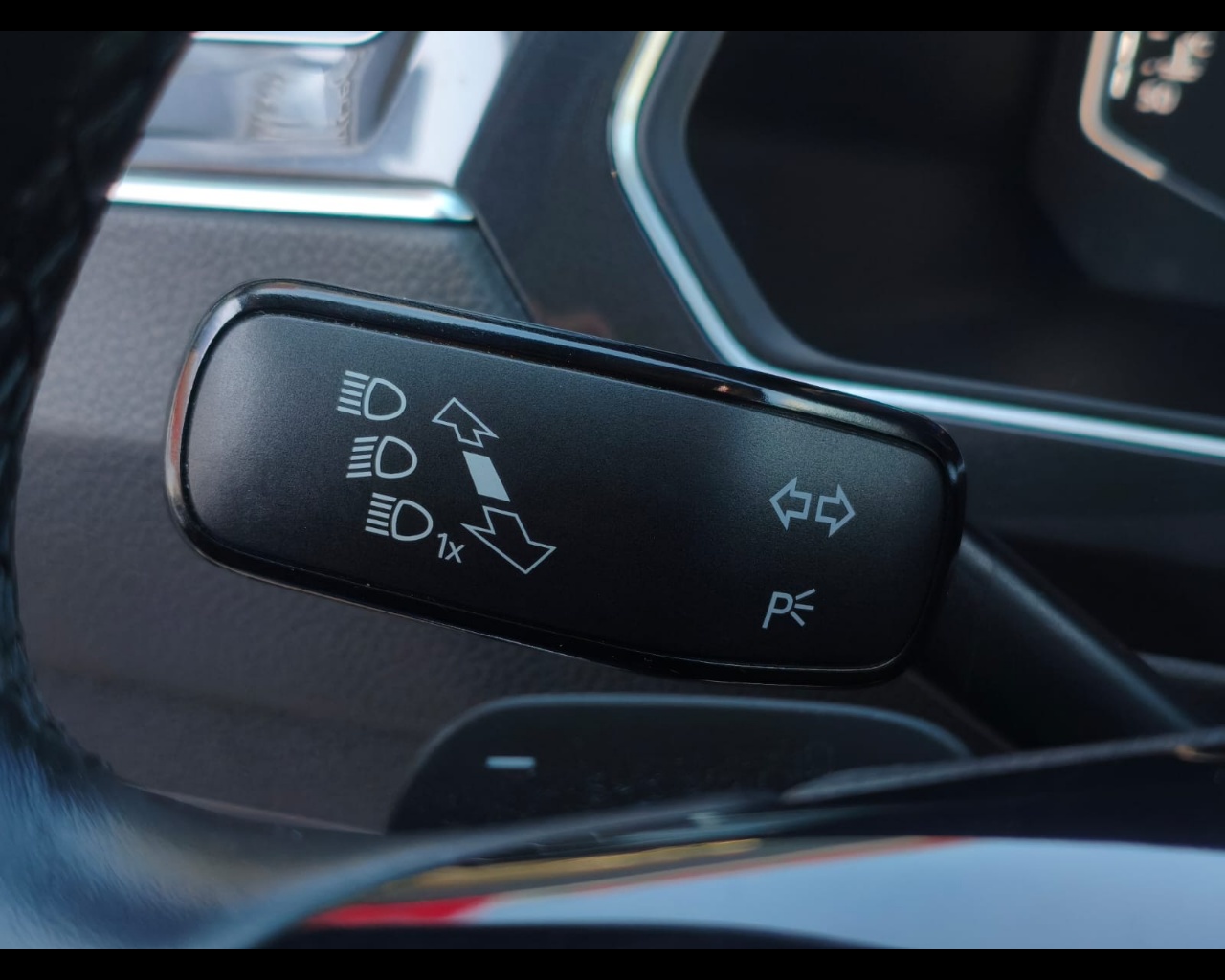 Foto VOLKSWAGEN Tiguan 1.5 tsi Sport 150cv dsg