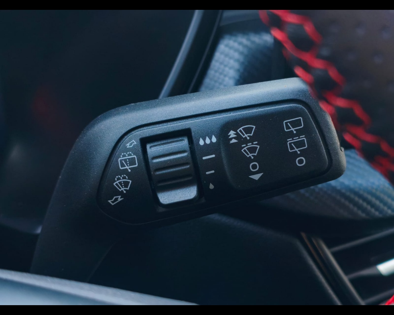 Foto FORD Kuga 2.5 full hybrid ST-Line X 2wd 190cv cvt