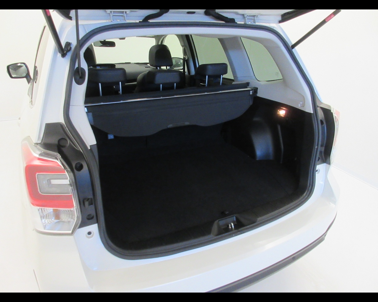 Subaru Forester Forester 2.0 i Unlimited SAAS CVT Lineartronic - 9