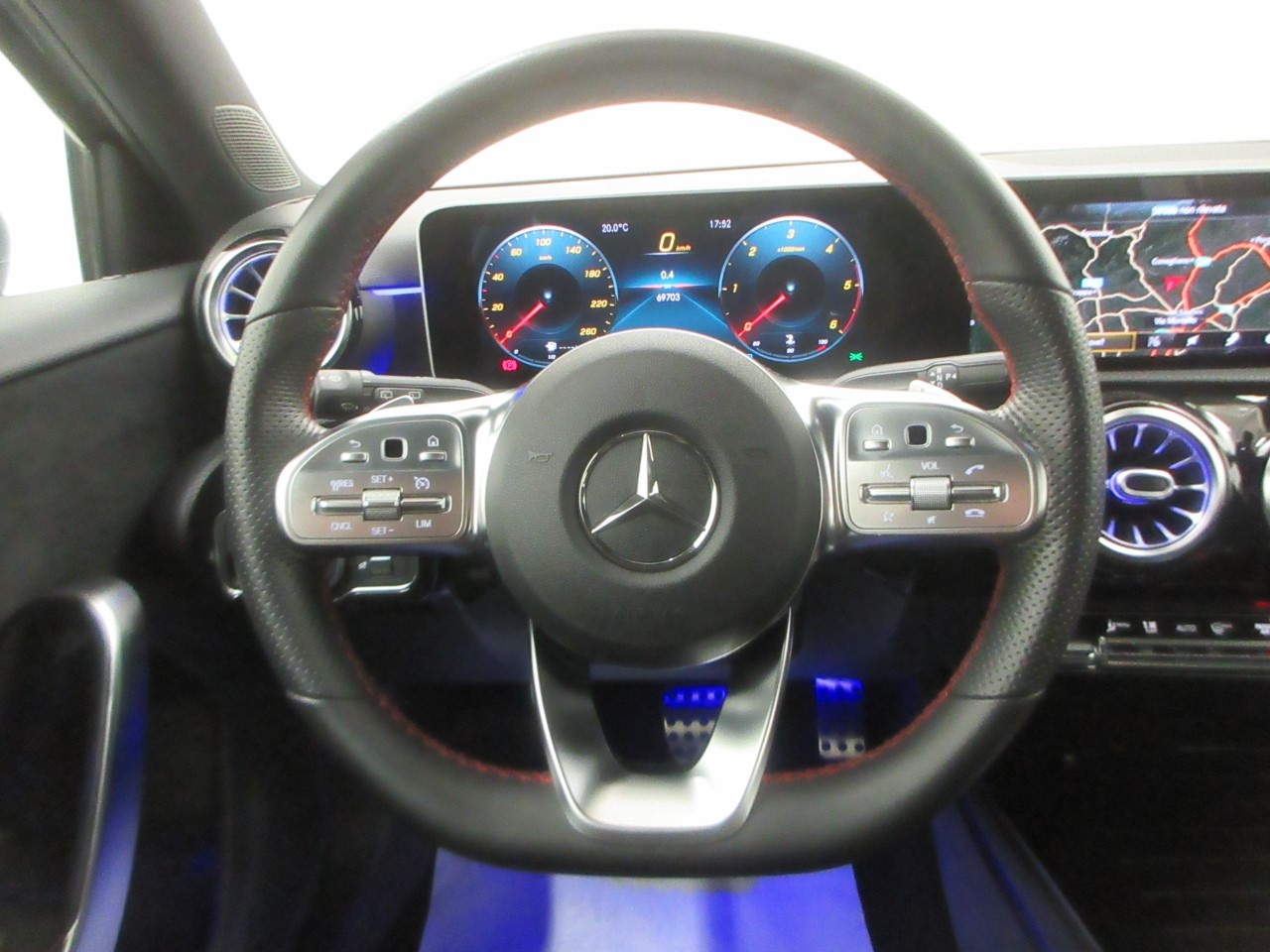 Mercedes Classe A Classe A 200 D Premium 4Matic 8G-DCT - 15