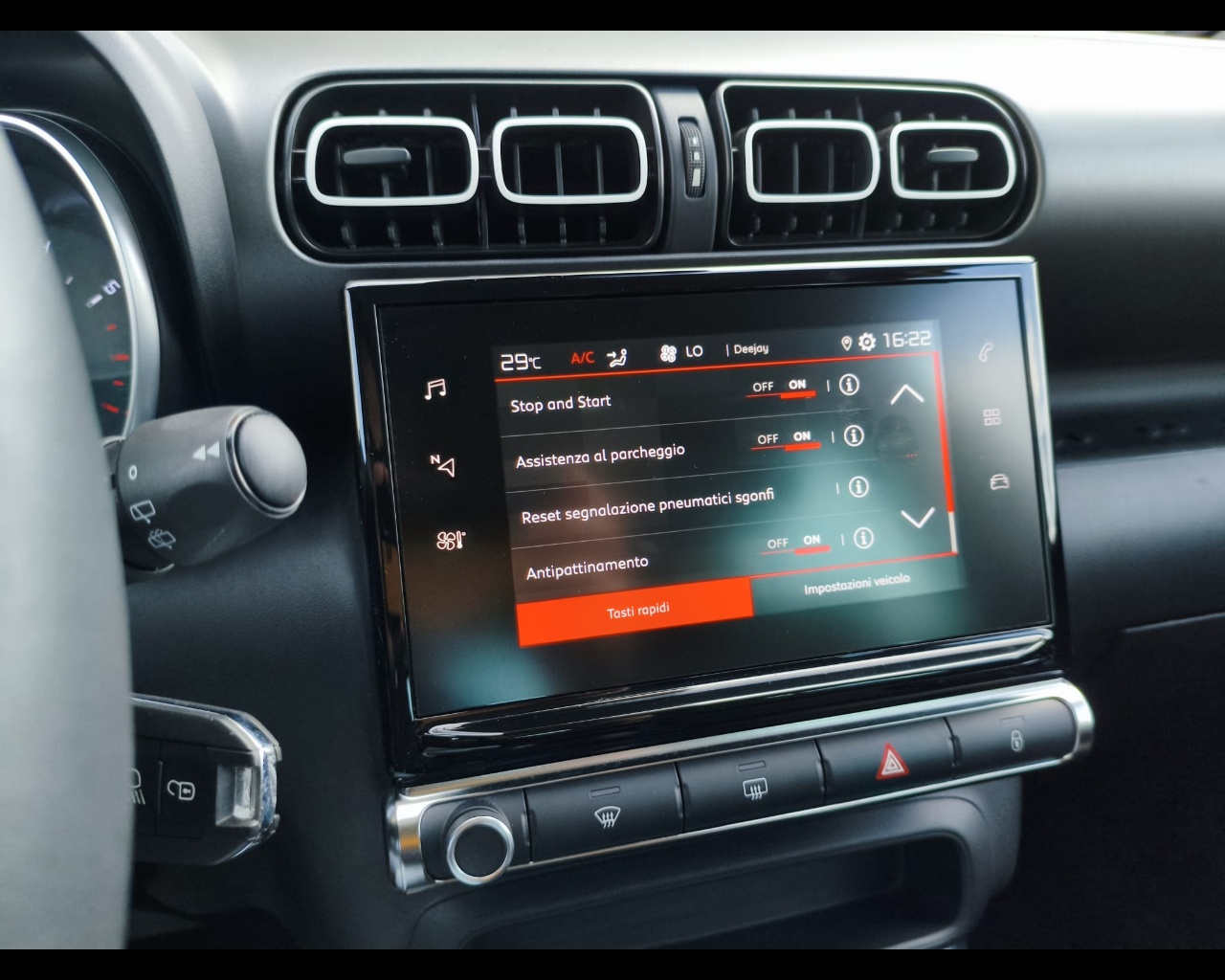 Foto CITROEN C3 Aircross 1.2 puretech Shine s&s 110cv