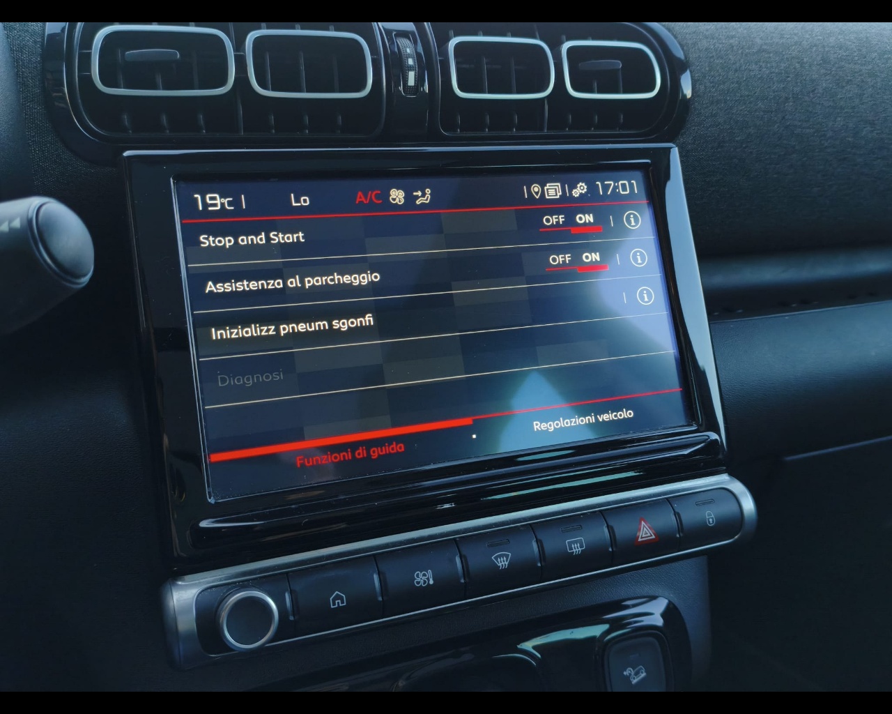 Foto CITROEN C3 Aircross 1.5 bluehdi Shine Pack s&s 110cv