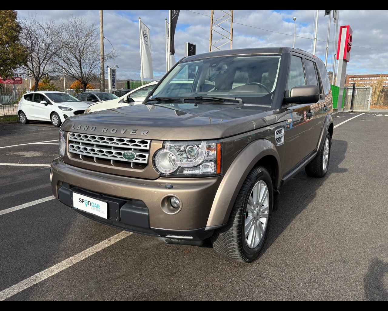 LAND ROVER Discovery 3.0 sdV6 HSE 255cv auto Usata