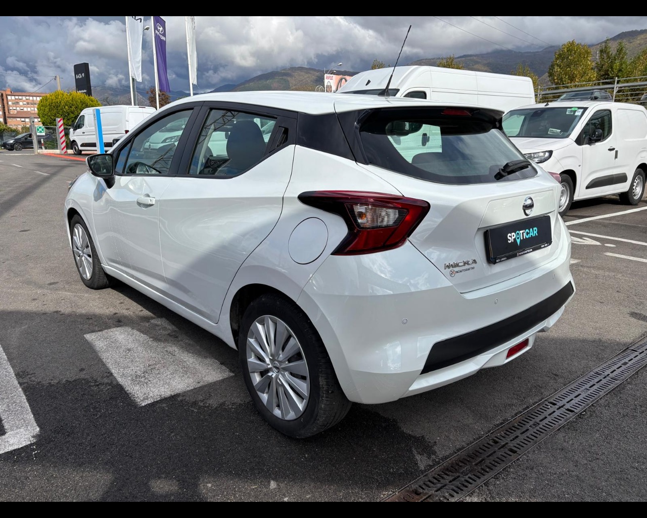 Foto NISSAN Micra 1.0 ig-t Eco Acenta 92cv