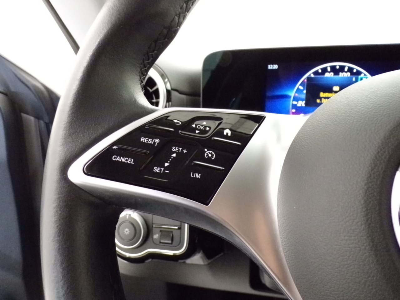 Mercedes  CLA Shooting Brake 180 D Advanced 8G-DCT - 16