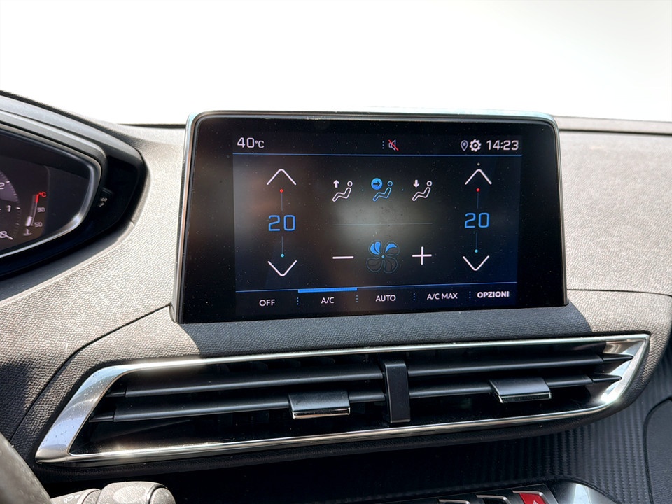 PEUGEOT 3008 1.2 puretech t Active Pack s&s 130cv Benzina usato - 9