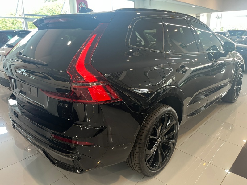 VOLVO – XC60 B5 AWD automatico Plus Black Edition
