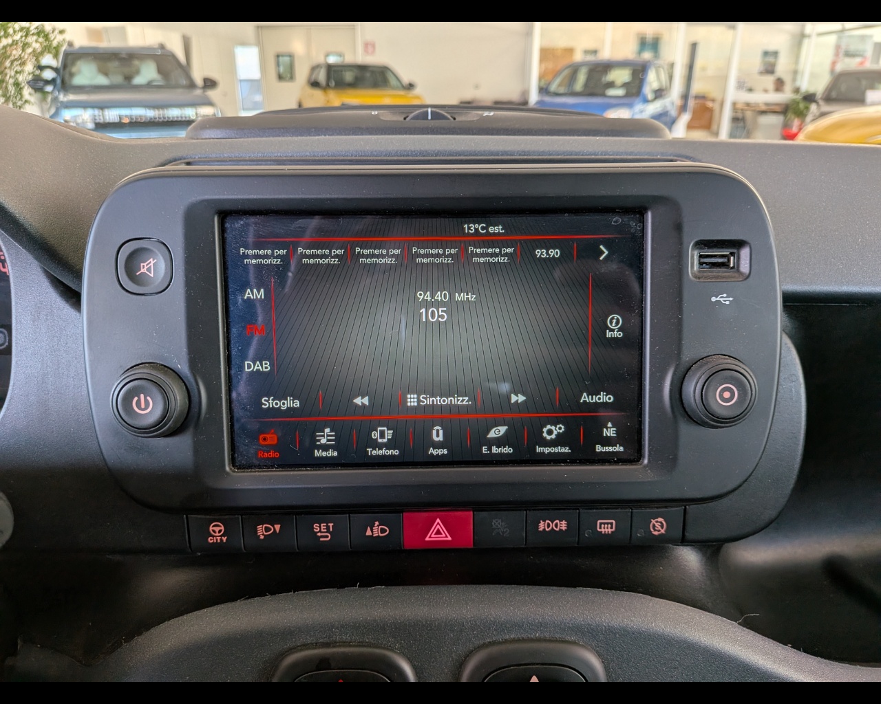 Foto FIAT Panda 1.0 firefly hybrid Cross s&s 70cv 5p.ti