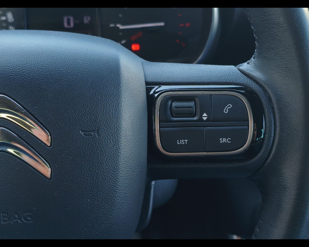 Foto CITROEN C3 Aircross 1.2 puretech Shine s&s 130cv eat6