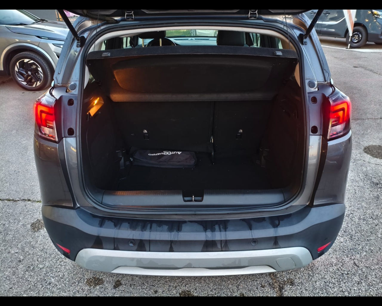 Foto OPEL Crossland 1.2 Elegance s&s 83cv