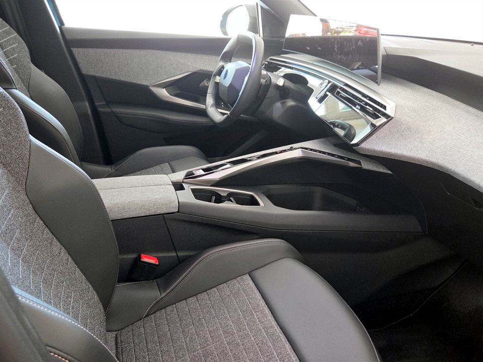 PEUGEOT 3008 1.2 hybrid Allure 145cv e-dcs6 Ibrida usato - 13