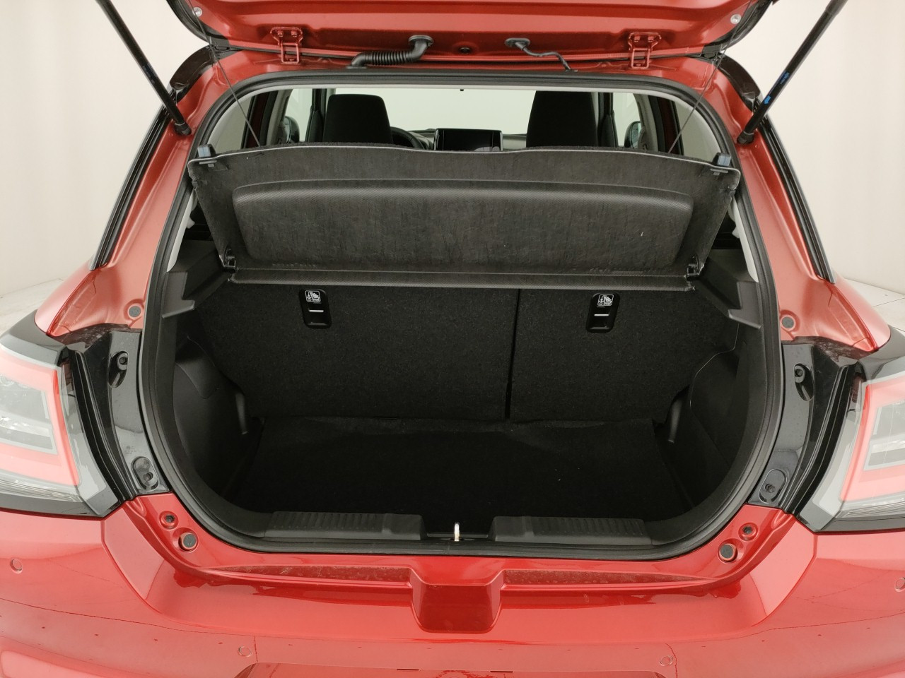 Suzuki Swift Nuovo Ibrido benzina Swift Porto Mantovano