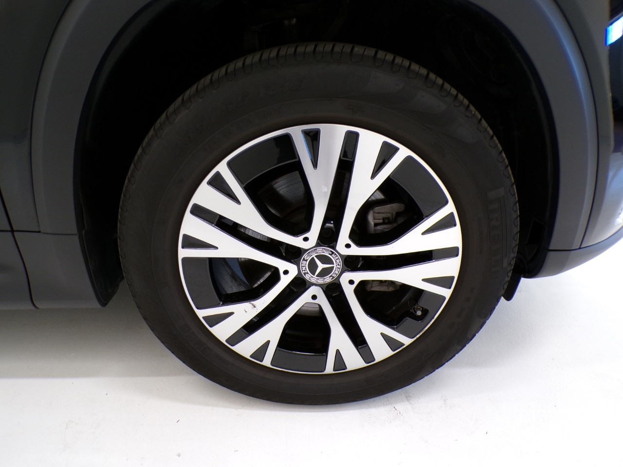 Mercedes GLB GLB 180 D Progressive Advanced 8G-DCT - 4