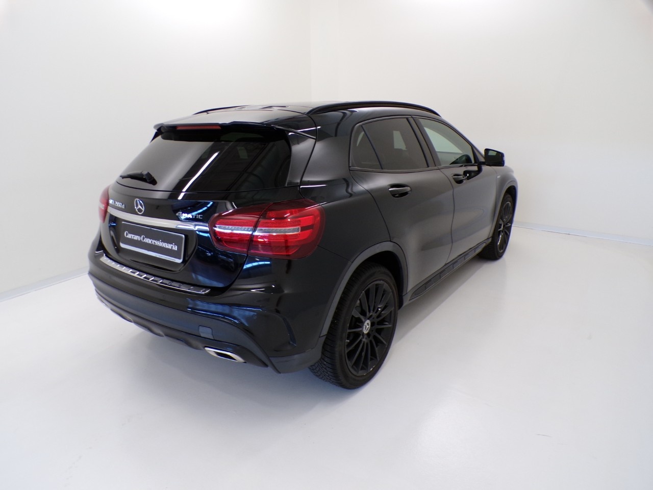 Mercedes GLA GLA 200 D Night edition 4Matic 7G-DCT - 6