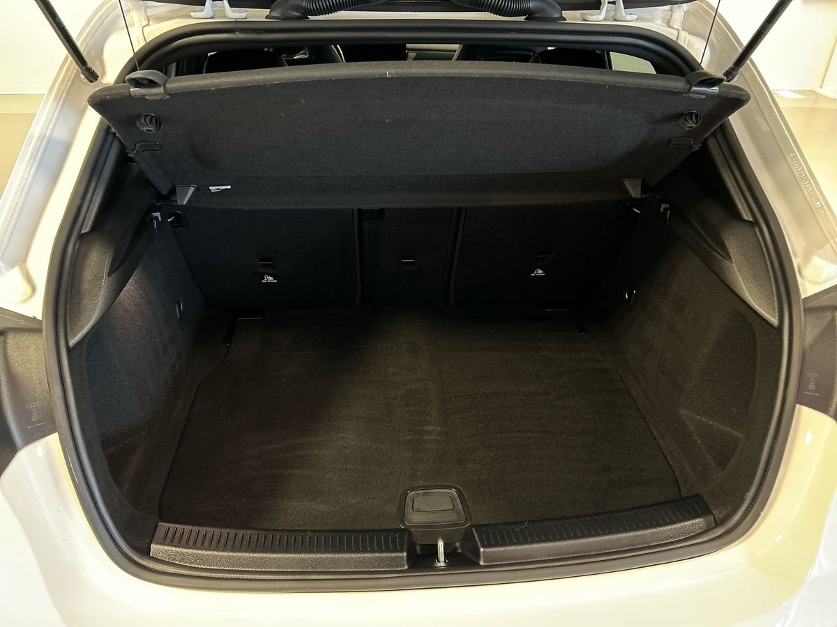 Mercedes Classe A Classe A 180 D Premium Night edition 8G-DCT - 8