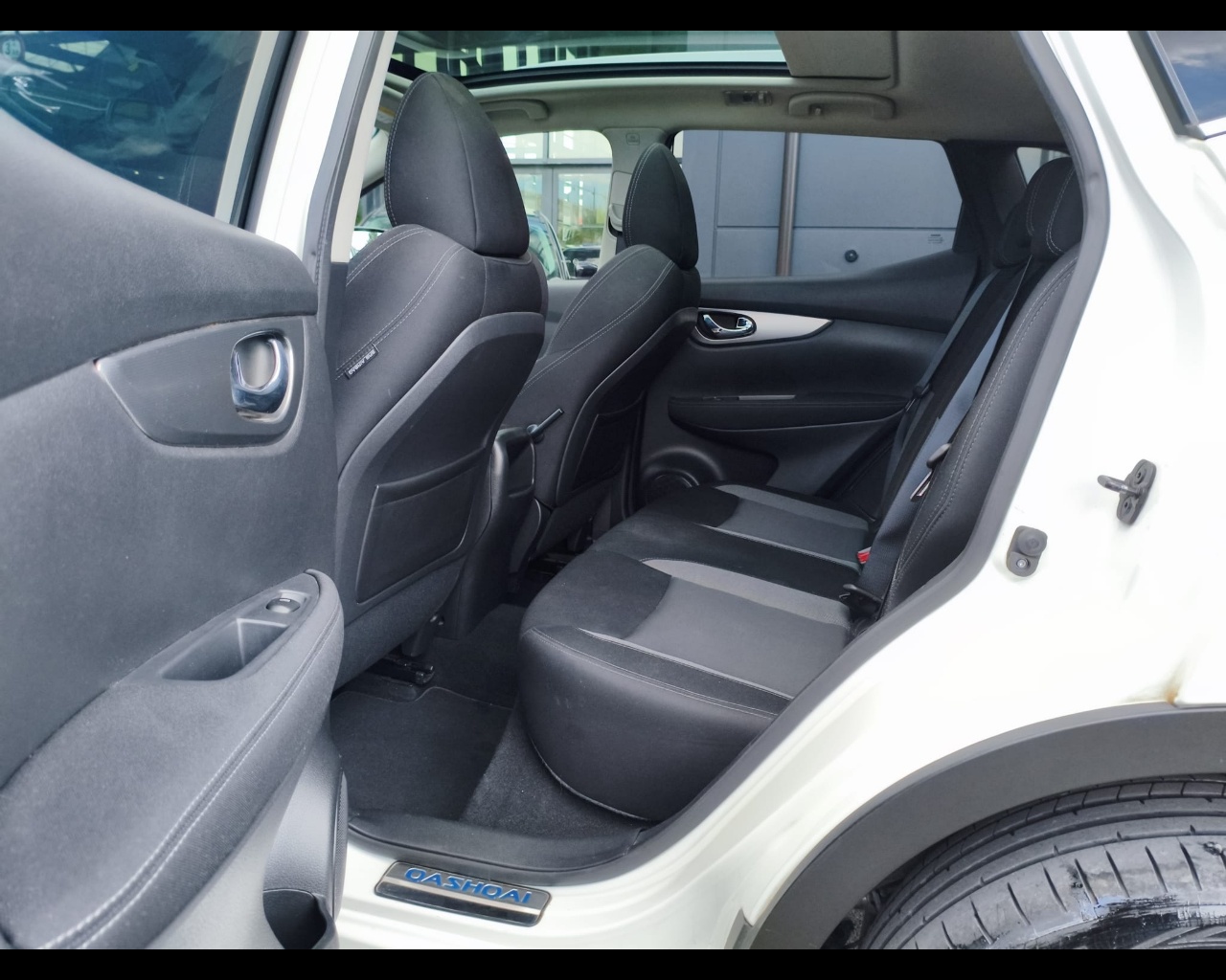 Foto NISSAN Qashqai 1.5 dci N-Connecta 110cv