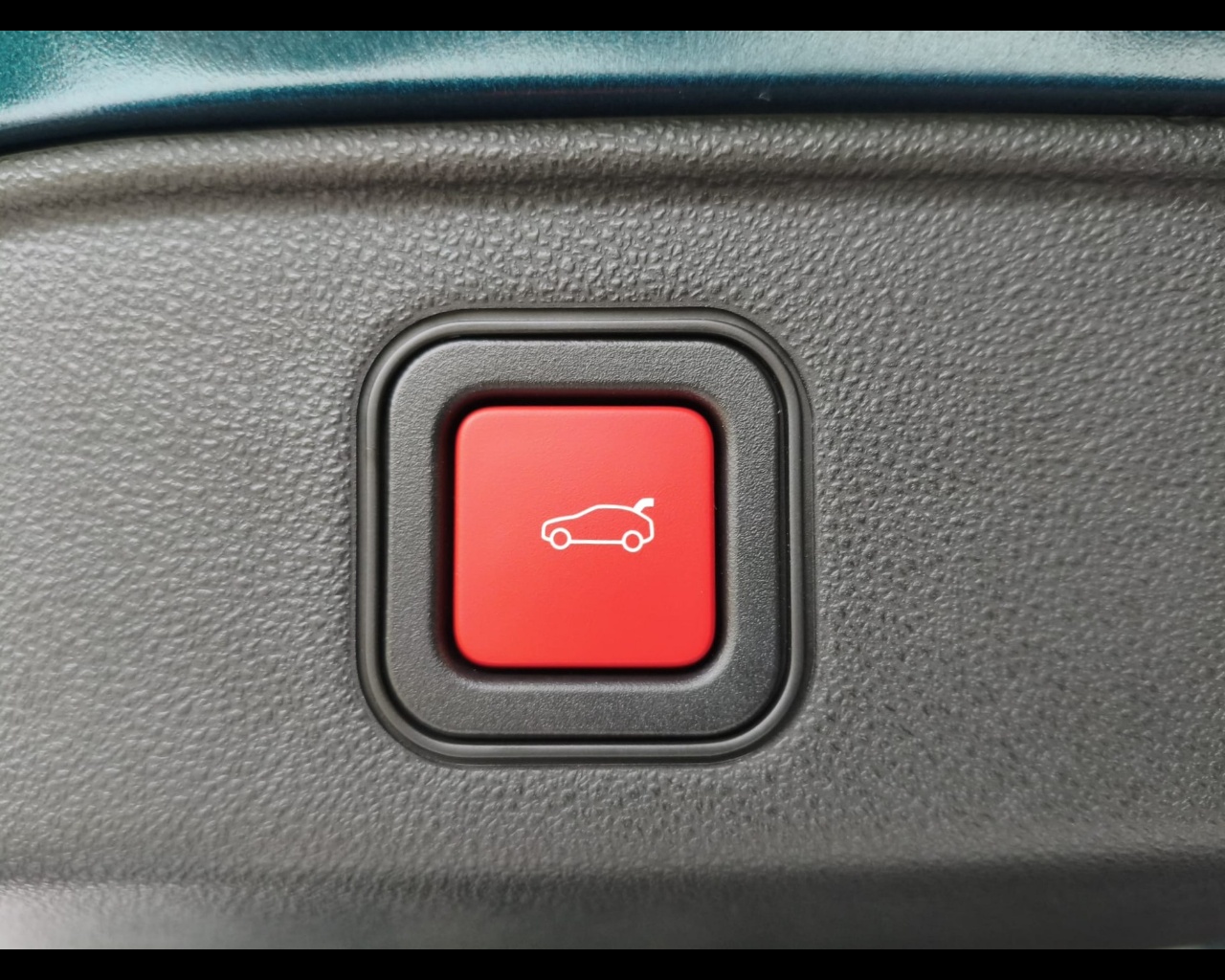 Foto ALFA ROMEO Junior 1.2 ibrida Speciale 145cv edct6