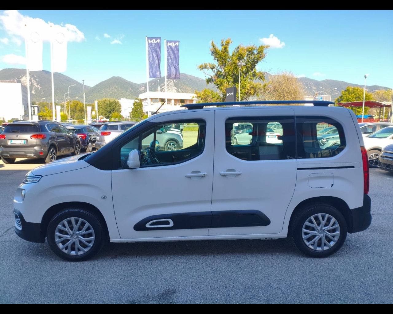 Foto CITROEN Berlingo 1.5 bluehdi M Feel s&s 100cv