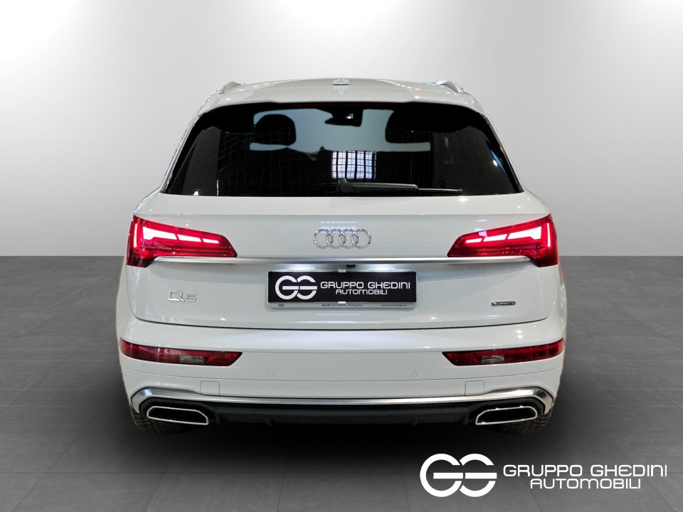 AUDI Q5 40 2.0 tdi mhev 12V quattro s-tronic Ibrida usato - 4
