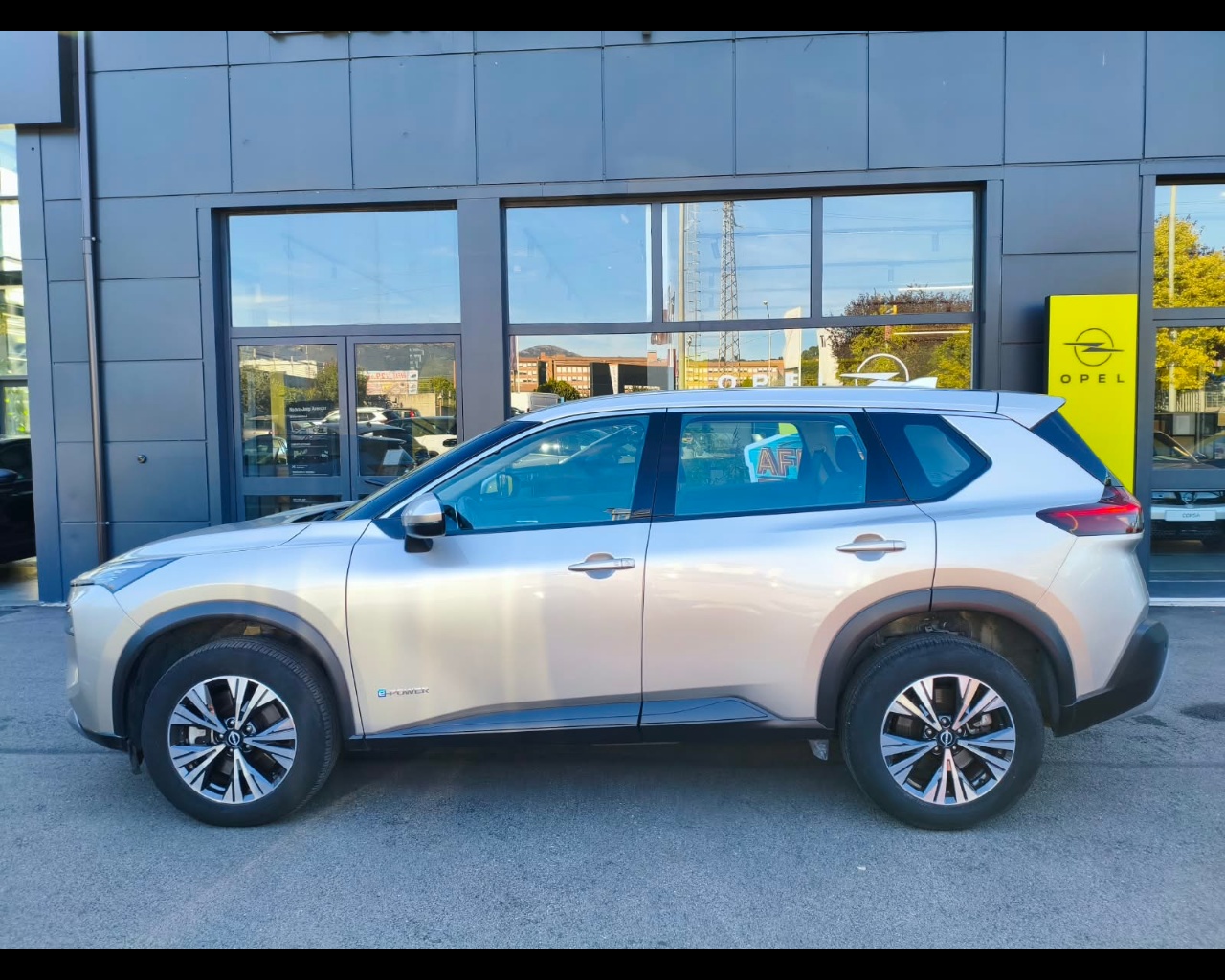 Foto NISSAN X-Trail 1.5 e-power Acenta 2wd auto