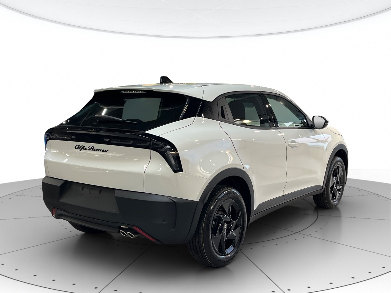 Alfa Romeo Junior Nuovo Ibrido benzina Junior Verona