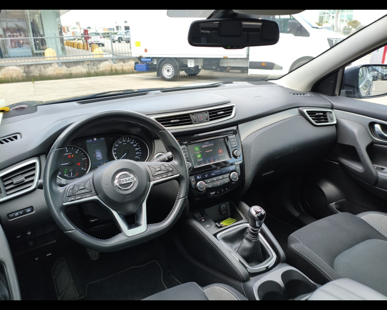 Foto NISSAN Qashqai 1.5 dci N-Connecta 115cv