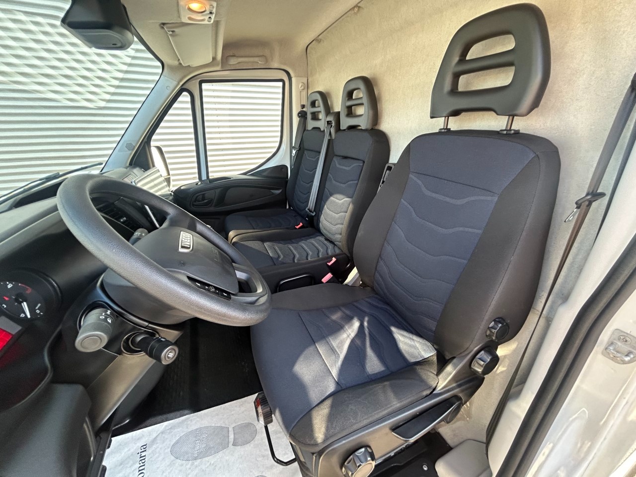 Iveco Daily V daily 35 S16 SV LH2 3520 E6 - 17