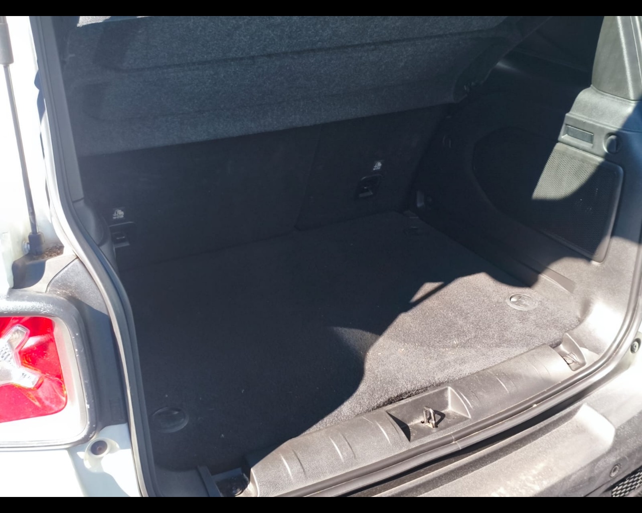 Foto JEEP Renegade 1.6 mjt Limited 2wd 130cv N1