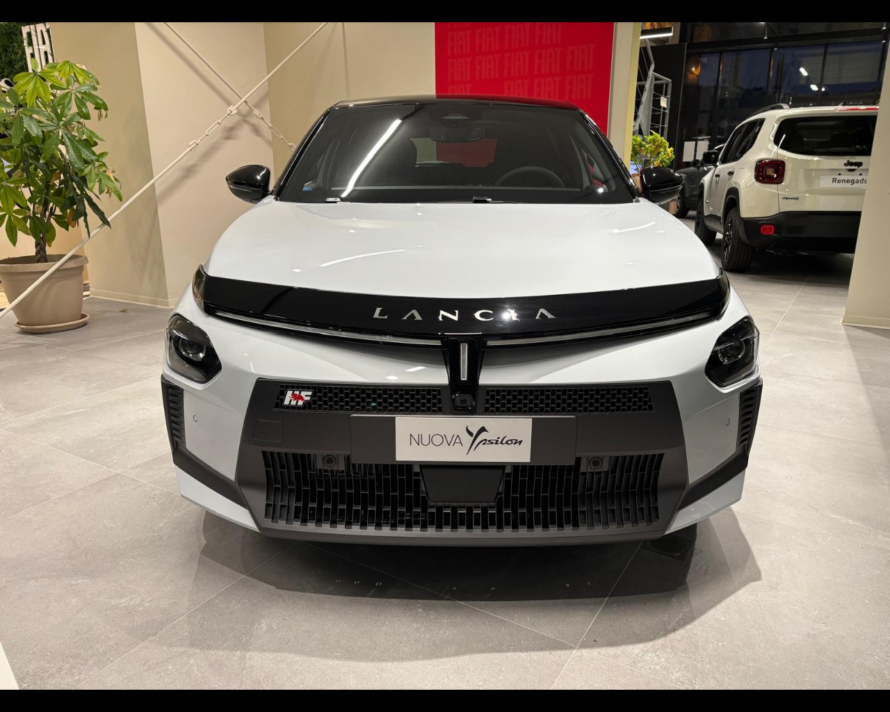 Foto LANCIA Nuova Ypsilon Ibrida Nuova Ypsilon Hf Line 1.2 110cv Ibrida