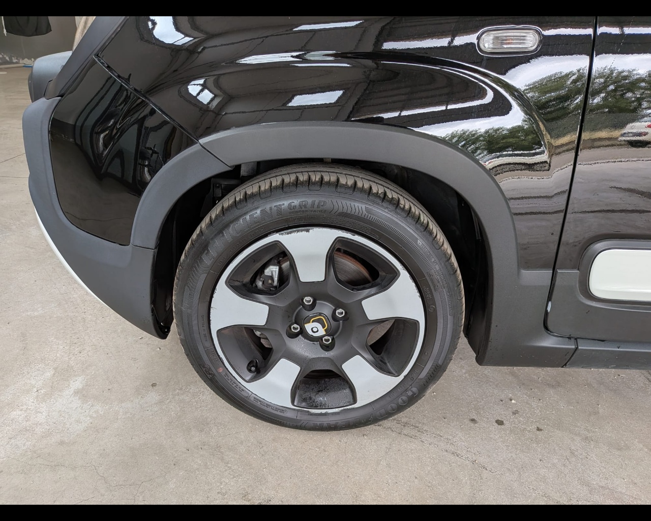 Foto FIAT Pandina Cross 1.0 firefly hybrid s&s 70cv