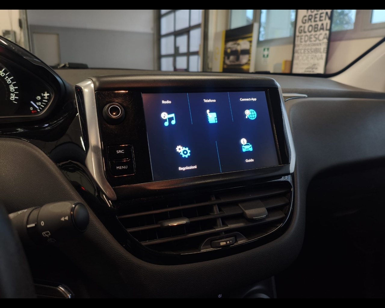 Foto PEUGEOT 208 5p 1.2 puretech Access 82cv