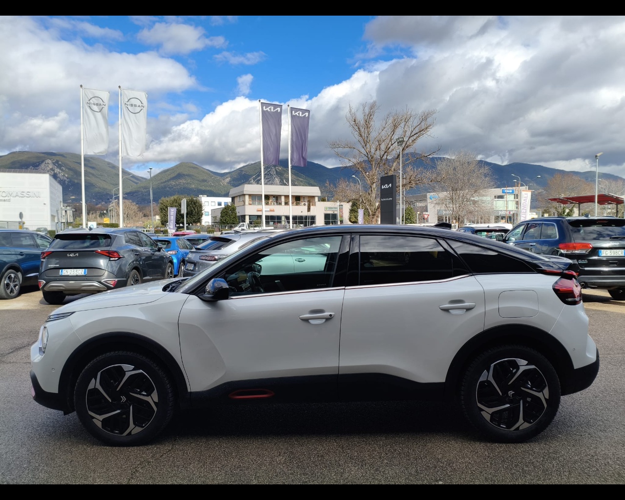 Foto CITROEN C4 1.2 puretech Shine s&s 130cv eat8